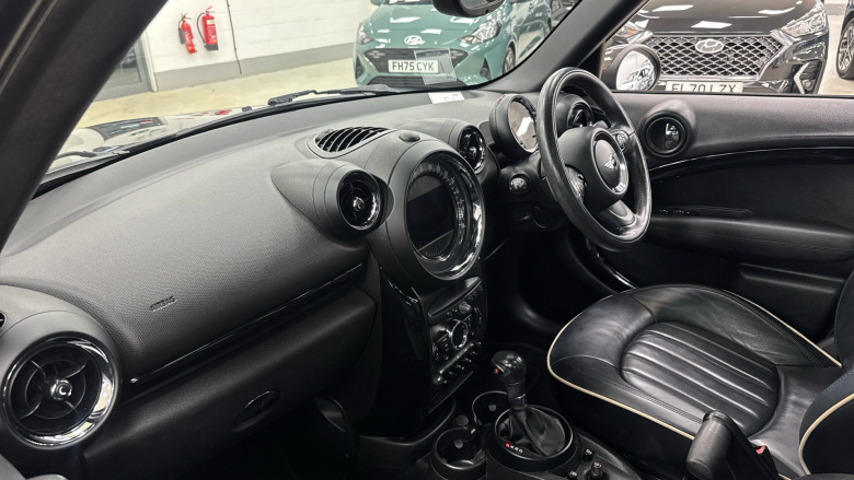 MINI Countryman 1.6 Cooper S 190 5dr [Chili/Media Pack] Petrol Hatchback